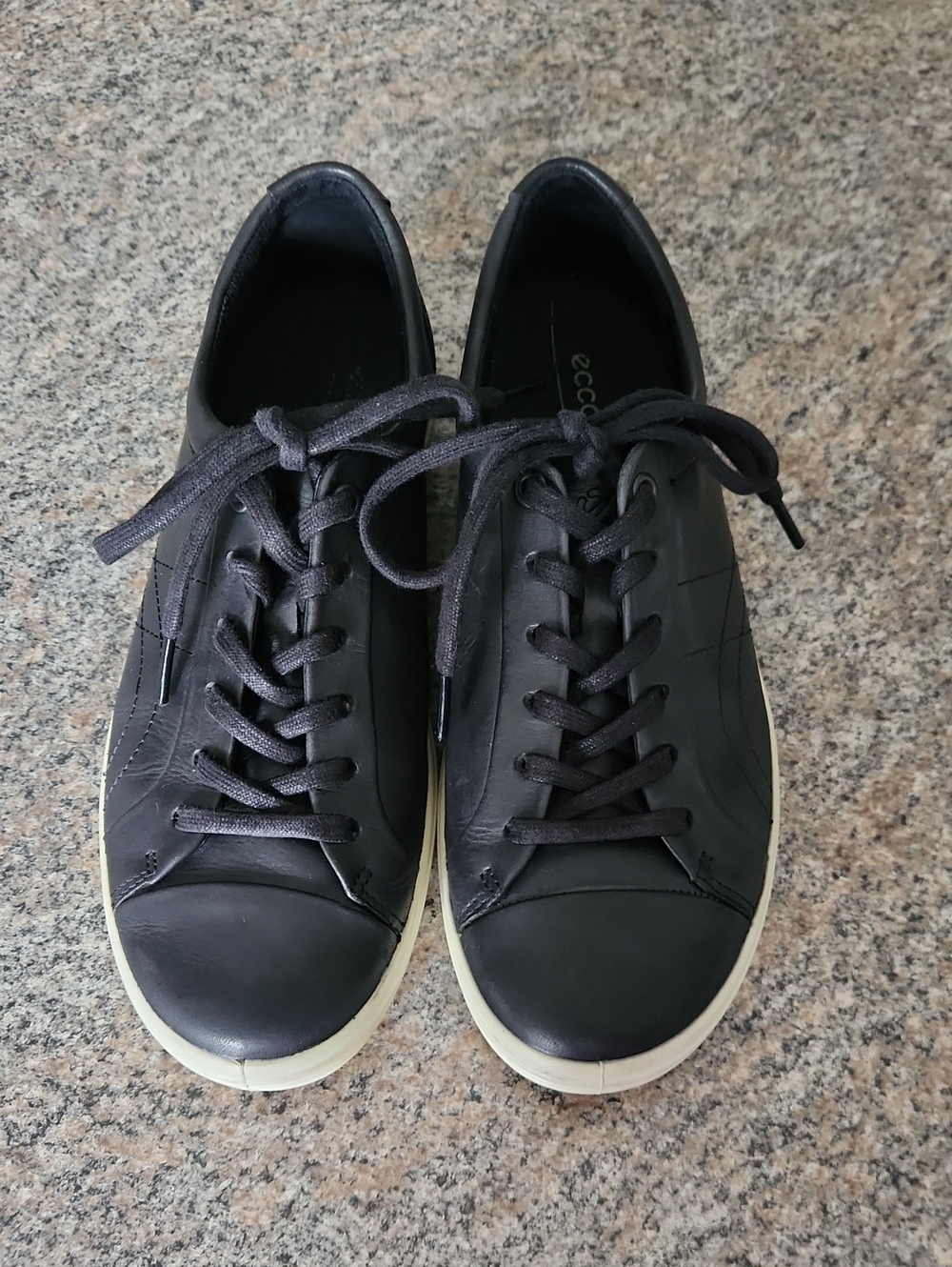 Ecco Women’s Black Leather Sneakers Size 7 / EU 38 Extra Width | Comfort Lace‑Up